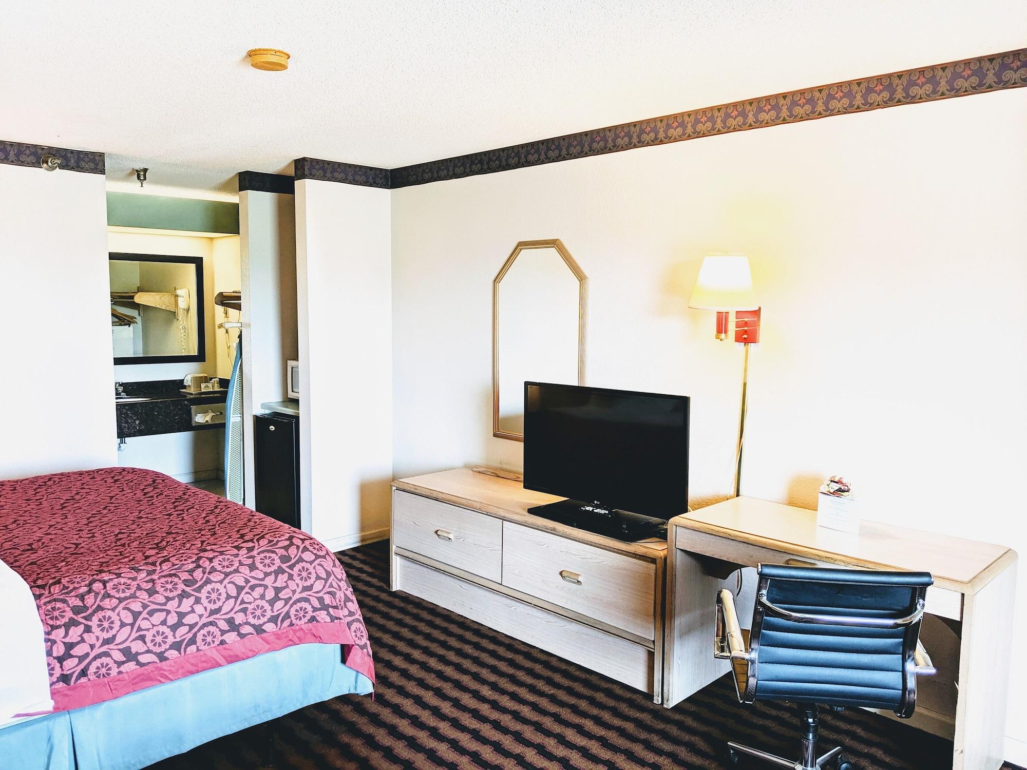 Quality Inn & Suites Decatur Priceville I-65 Екстериор снимка