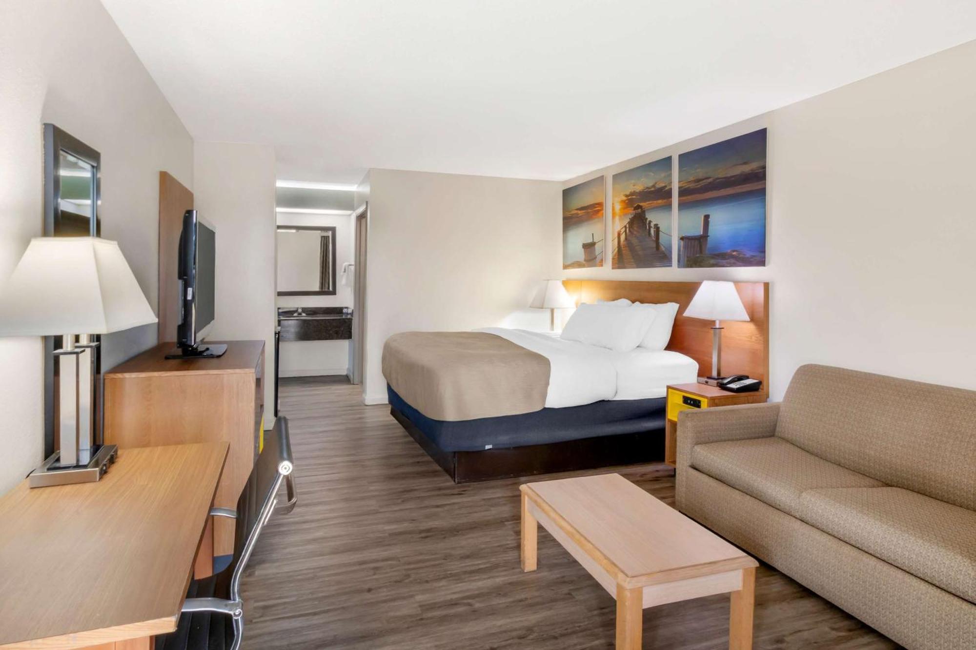 Quality Inn & Suites Decatur Priceville I-65 Екстериор снимка