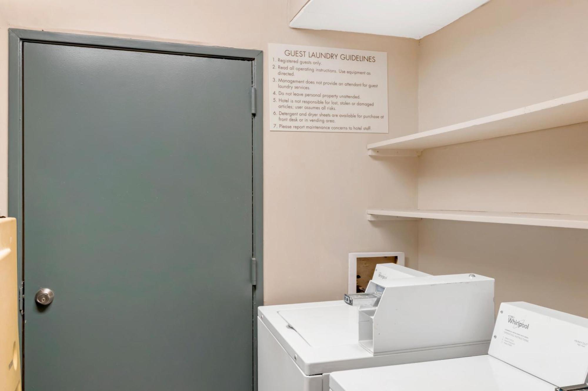 Quality Inn & Suites Decatur Priceville I-65 Екстериор снимка